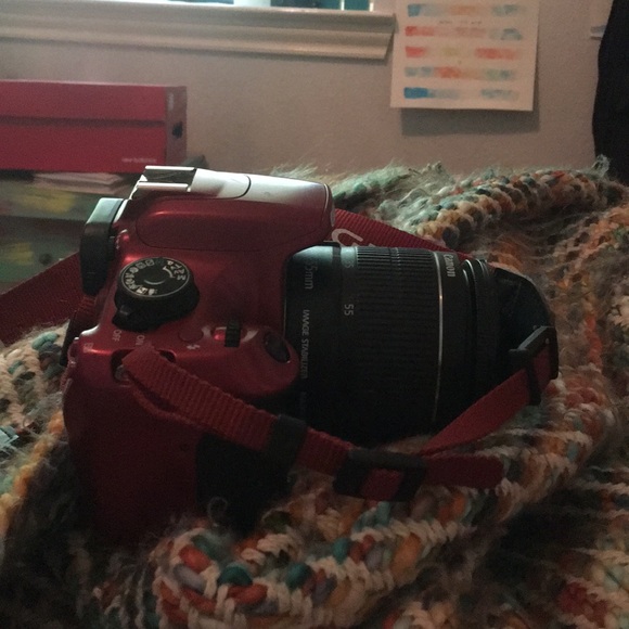 Canon T5i Camera - Picture 3 of 3